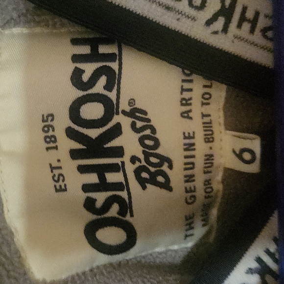 Oshkosh snowsuit - Picture 6 of 7